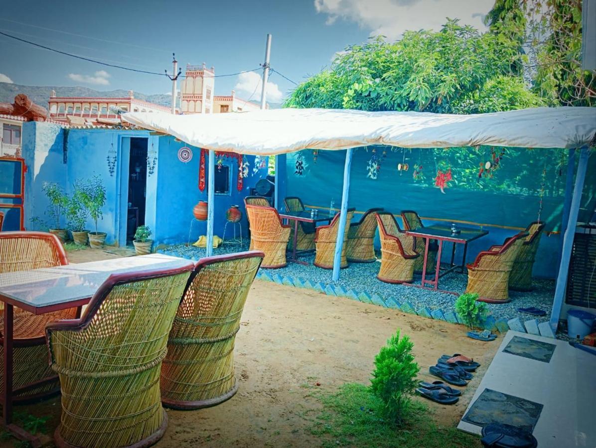 Veera'S Hostel Пушкар Екстериор снимка