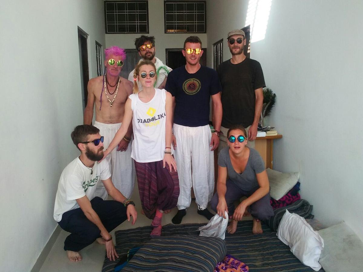 Veera'S Hostel Пушкар Екстериор снимка